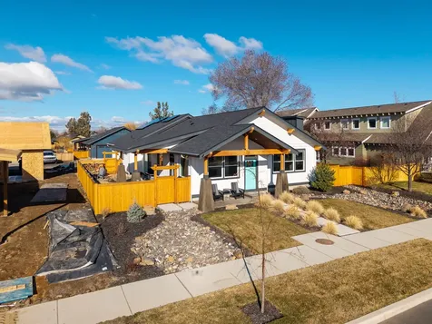 783 NW 13th Street Redmond OR 97756