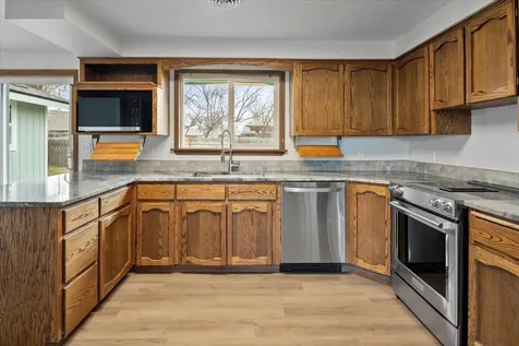 1043 NW Golf Course Drive Madras OR 97741