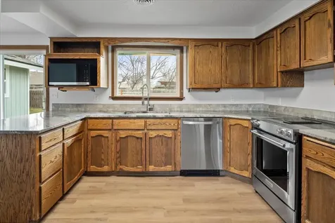 1043 NW Golf Course Drive Madras OR 97741