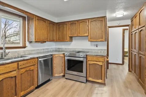 1043 NW Golf Course Drive Madras OR 97741