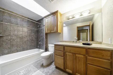 1821 Cascadia Circle Medford OR 97504