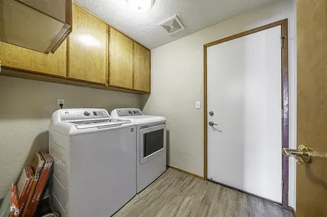 1821 Cascadia Circle Medford OR 97504