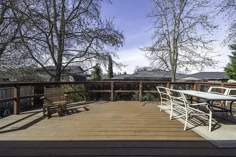 1821 Cascadia Circle Medford OR 97504