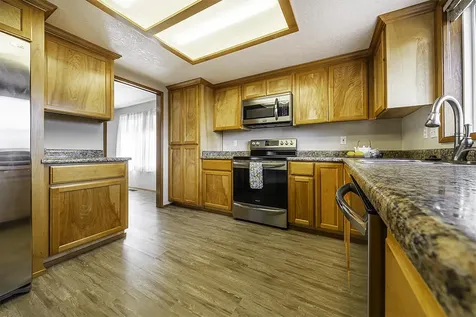 1821 Cascadia Circle Medford OR 97504
