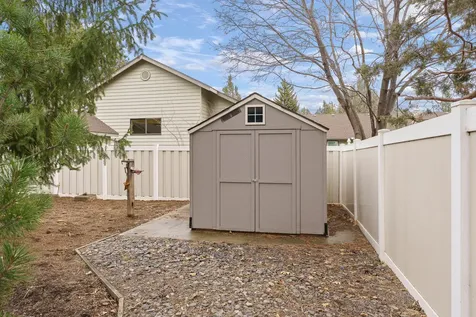 61584 Fargo Lane Bend OR 97702