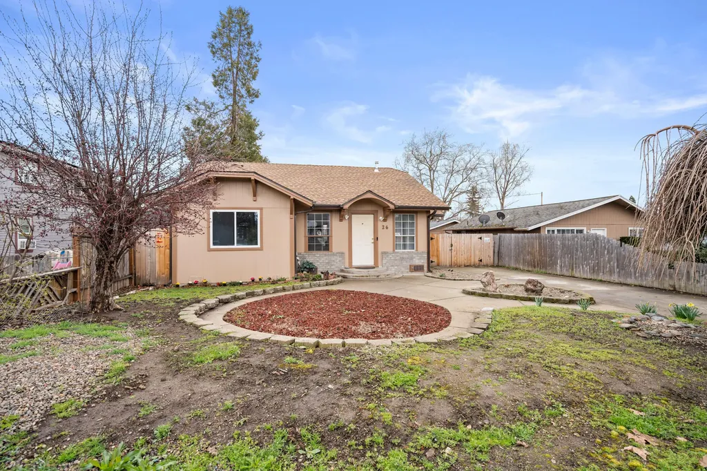 26 Kenwood Avenue Medford OR 97501