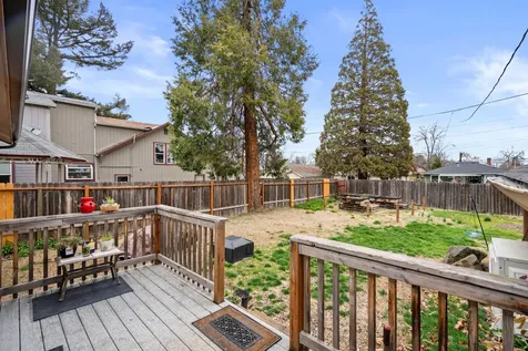 26 Kenwood Avenue Medford OR 97501