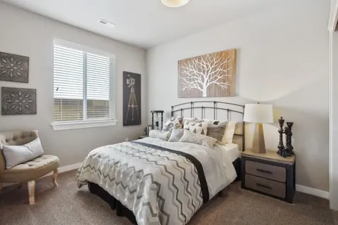 3358 NW 8th Street Redmond OR 97756