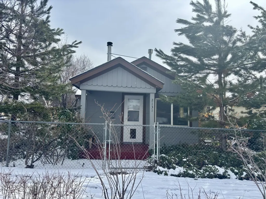 2131 Oak Avenue Klamath Falls OR 97601