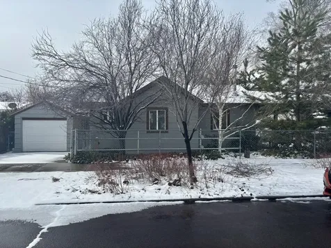 2131 Oak Avenue Klamath Falls OR 97601