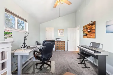 3616 SW Reindeer Avenue Redmond OR 97756