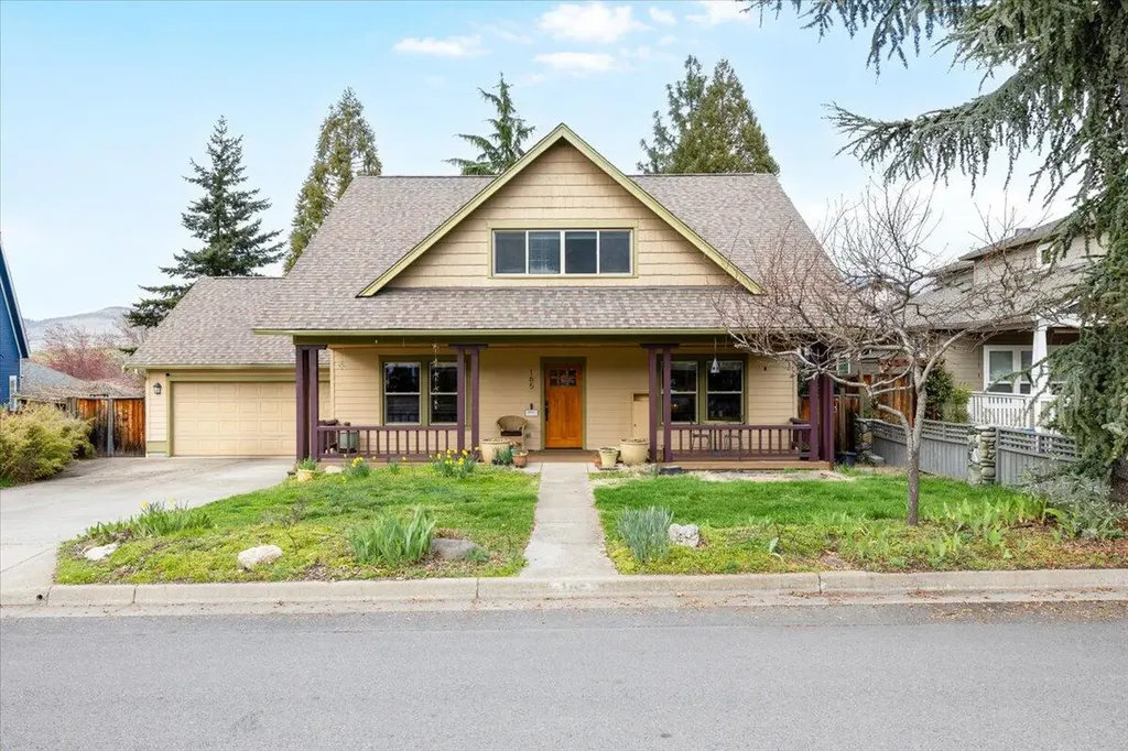 165 Orange Avenue Ashland OR 97520