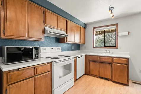 1045 Angler Lane Grants Pass OR 97527