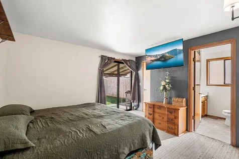 1045 Angler Lane Grants Pass OR 97527