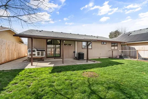 1045 Angler Lane Grants Pass OR 97527
