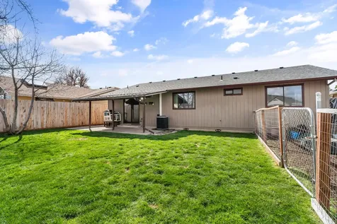 1045 Angler Lane Grants Pass OR 97527