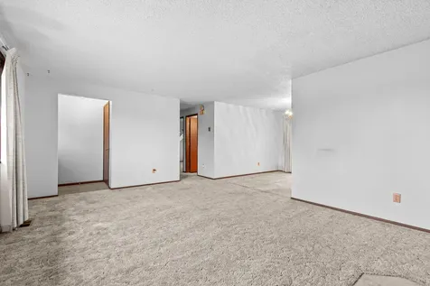 2120 Perri Place Medford OR 97504