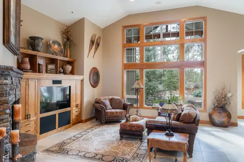 61505 Tam Mcarthur Loop Bend OR 97702