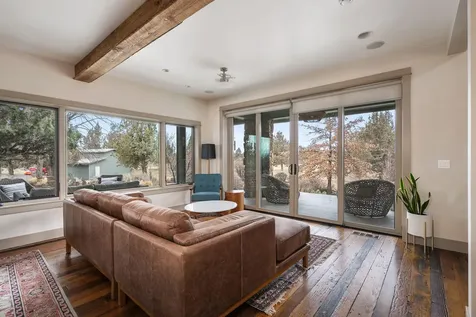 61845 Ten Barr Ranch Road Bend OR 97701