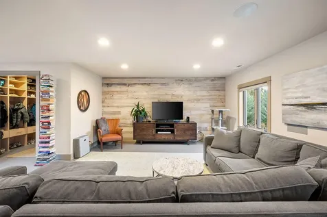61845 Ten Barr Ranch Road Bend OR 97701