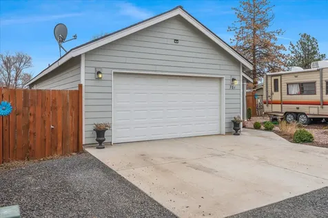 781 SW 1st Street Madras OR 97741