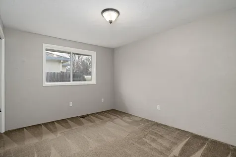 3063 Edgewood Drive Medford OR 97504