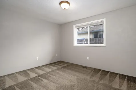 3063 Edgewood Drive Medford OR 97504