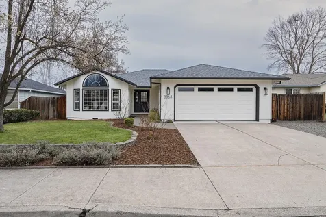 3063 Edgewood Drive Medford OR 97504