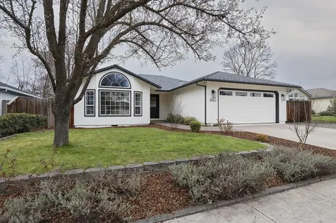 3063 Edgewood Drive Medford OR 97504