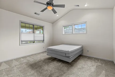 3871 Fieldbrook Avenue Medford OR 97504