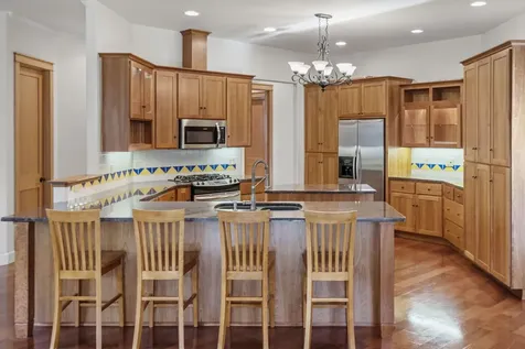 1010 NW Yosemite Drive Bend OR 97703