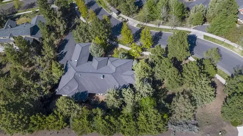 1010 NW Yosemite Drive Bend OR 97703