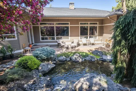 1010 NW Yosemite Drive Bend OR 97703
