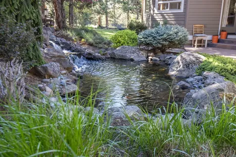 1010 NW Yosemite Drive Bend OR 97703
