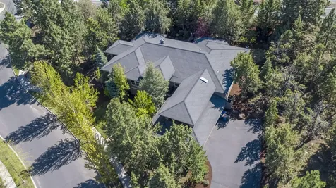 1010 NW Yosemite Drive Bend OR 97703