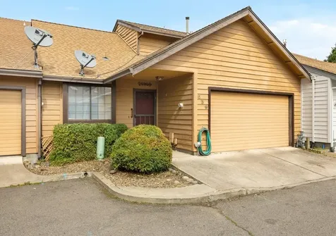 639 Golden Lane Medford OR 97504
