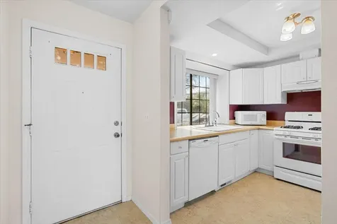 639 Golden Lane Medford OR 97504