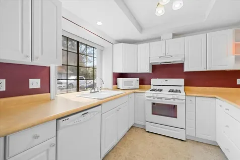 639 Golden Lane Medford OR 97504