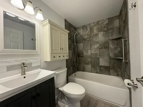 2351 SW Hall Court Redmond OR 97756