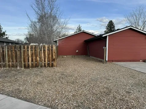 2351 SW Hall Court Redmond OR 97756