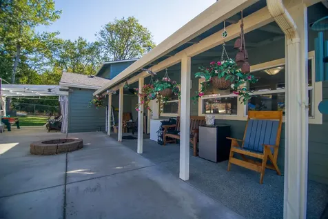1113 SE Allenwood Drive Grants Pass OR 97527