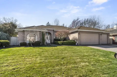 3378 Creek View Drive Medford OR 97504