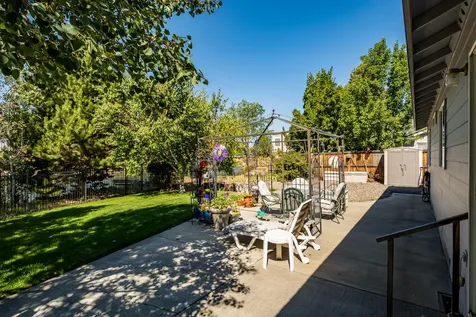 63007 Marsh Orchid Drive Bend OR 97701