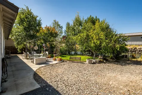 63007 Marsh Orchid Drive Bend OR 97701