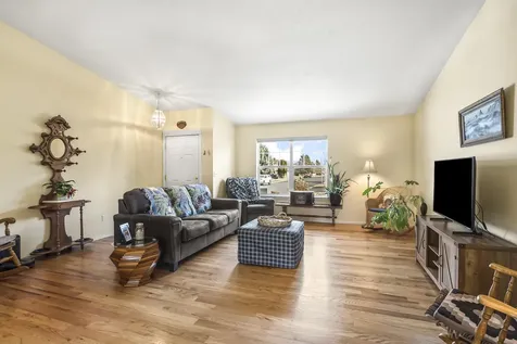 63007 Marsh Orchid Drive Bend OR 97701