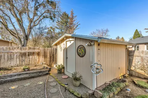1521 Wilson Place Medford OR 97504