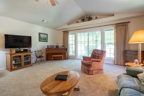 1800 SW J Street Grants Pass OR 97526