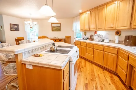 1800 SW J Street Grants Pass OR 97526