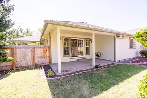 1800 SW J Street Grants Pass OR 97526