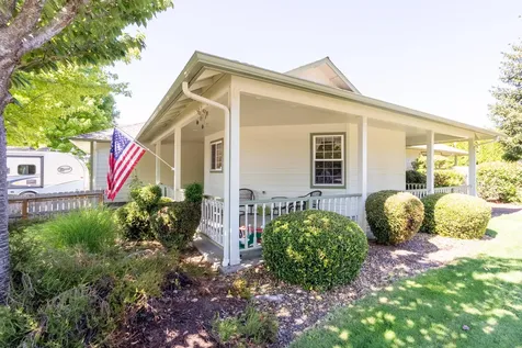 1800 SW J Street Grants Pass OR 97526